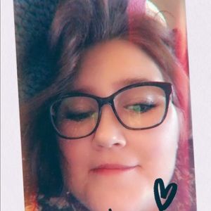 Meet your Posher, Donia